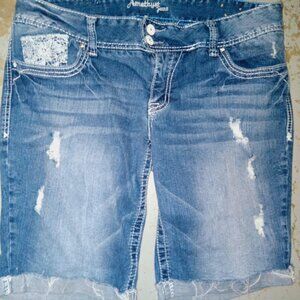 Y2k Amethyst denim shorts DISTRESSED DENIM sequin pocket detail &embroidery